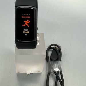 Fitbit Charge 5.
